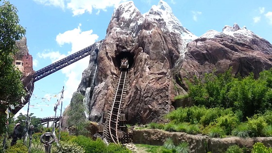Expedition-Everest-2