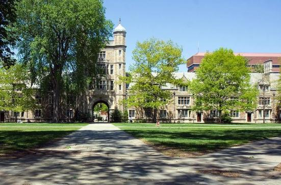 美国前十的综合型公立大学之一密歇根大学
