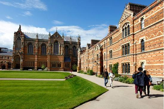 2018年英国留学申请各院校最新条件变动盘点